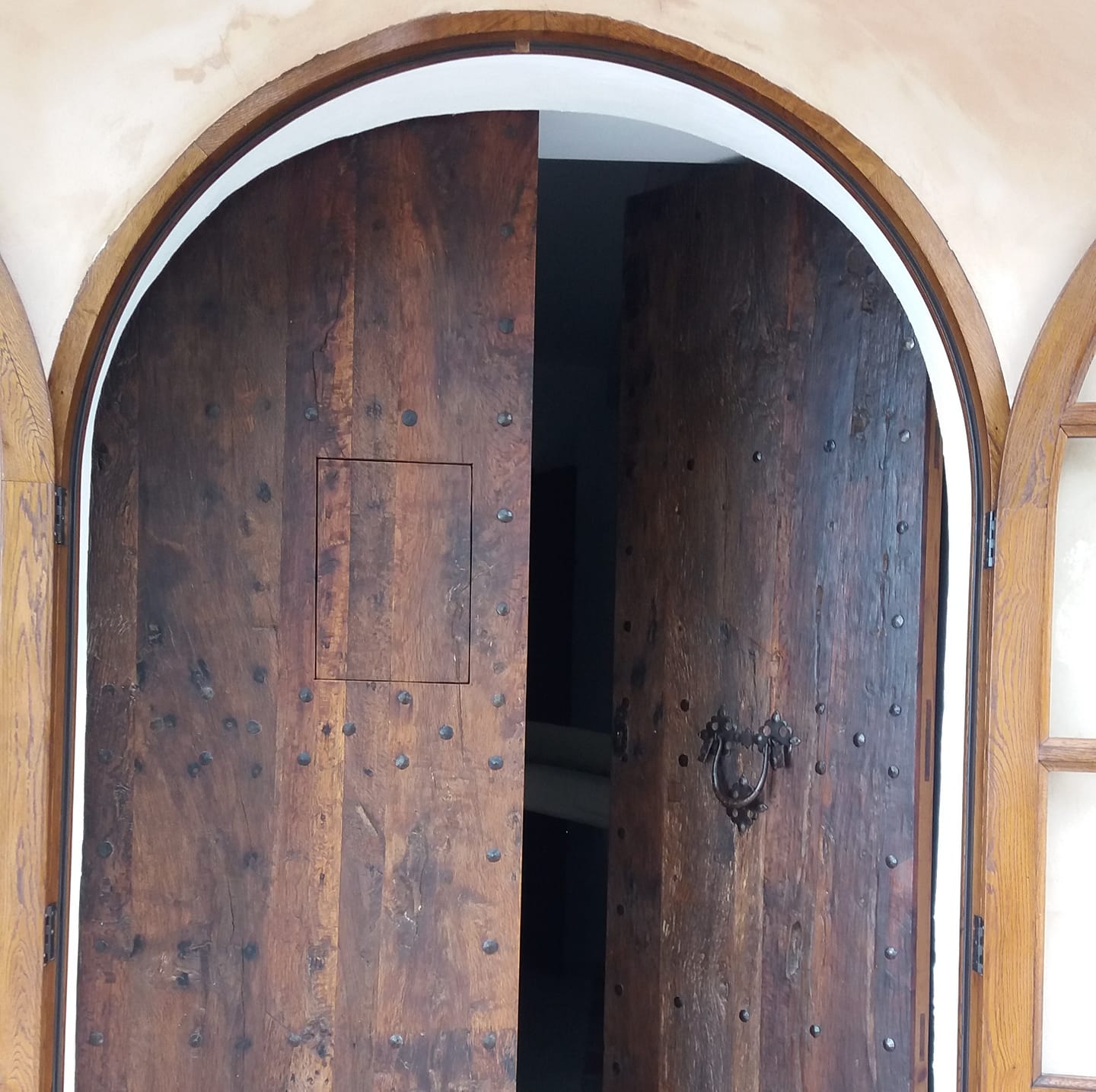 Puerta artesanal